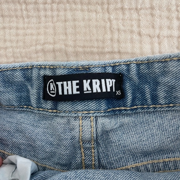 The Kristin Cross Demin Shorts - Picture 4 of 4